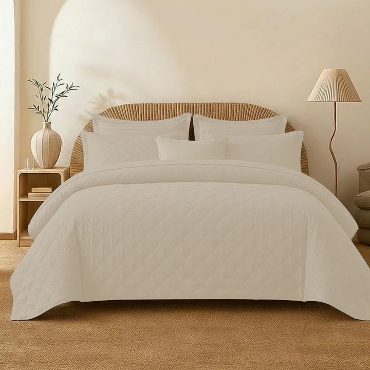 OFF-WHITE QUILTED BEDSPREAD SET (check)